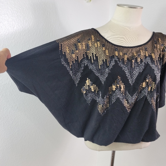 MISS ME INCREDIBLE EMBELLISHED SEQUINS TOP SZ Med. - Picture 16 of 16